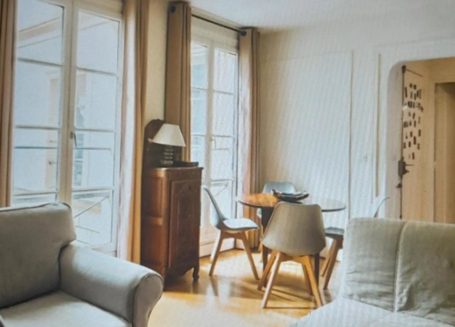 1 Minute Gare Montparnasse , Center, Awsome Place, Close To Eiffel Tour And Louvre Meusm , Front Metro * Paris