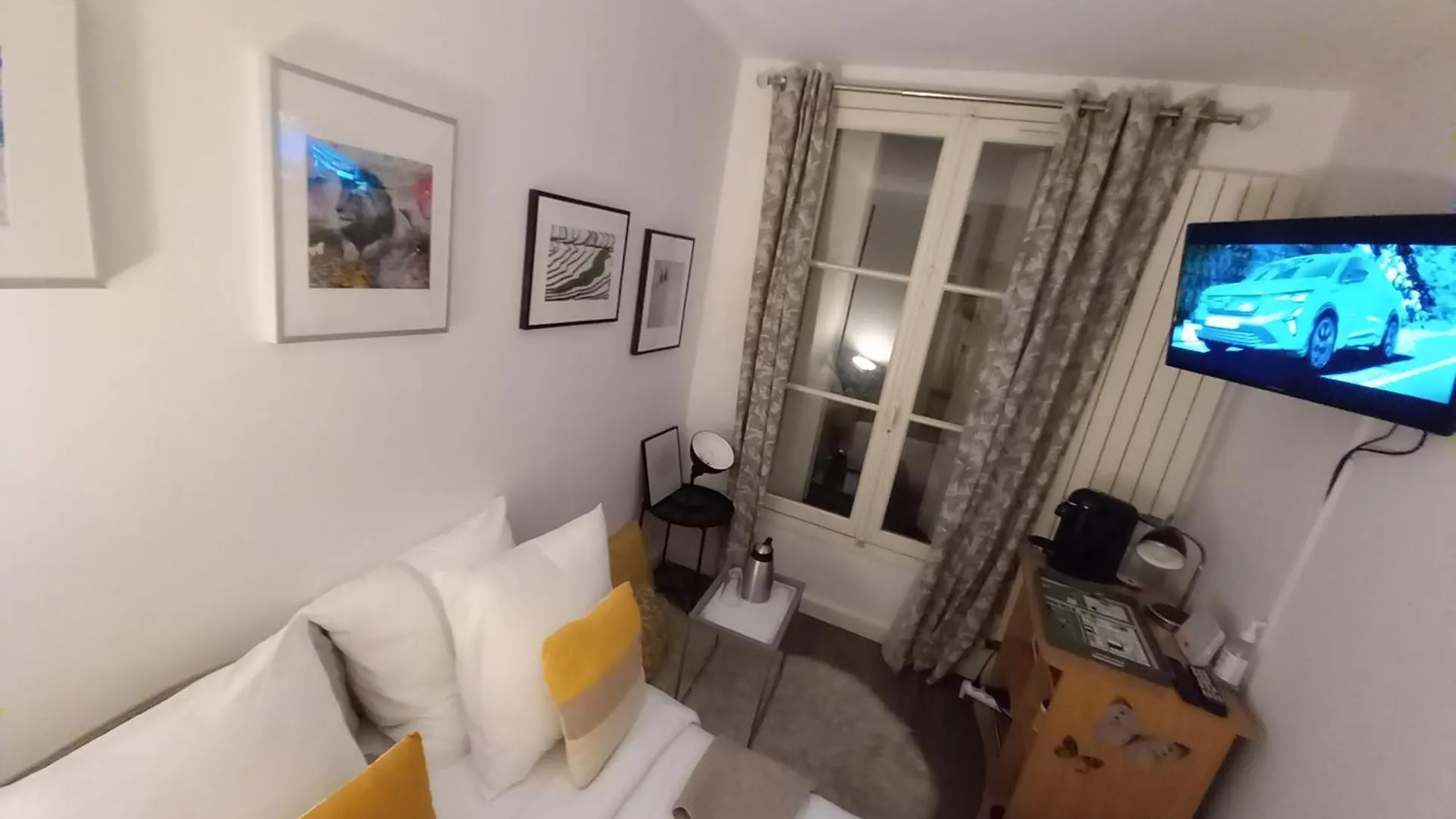 Apartment 1 Minute Gare Montparnasse , Center, Awsome Place, Close To Eiffel Tour And Louvre Meusm , Front Metro *