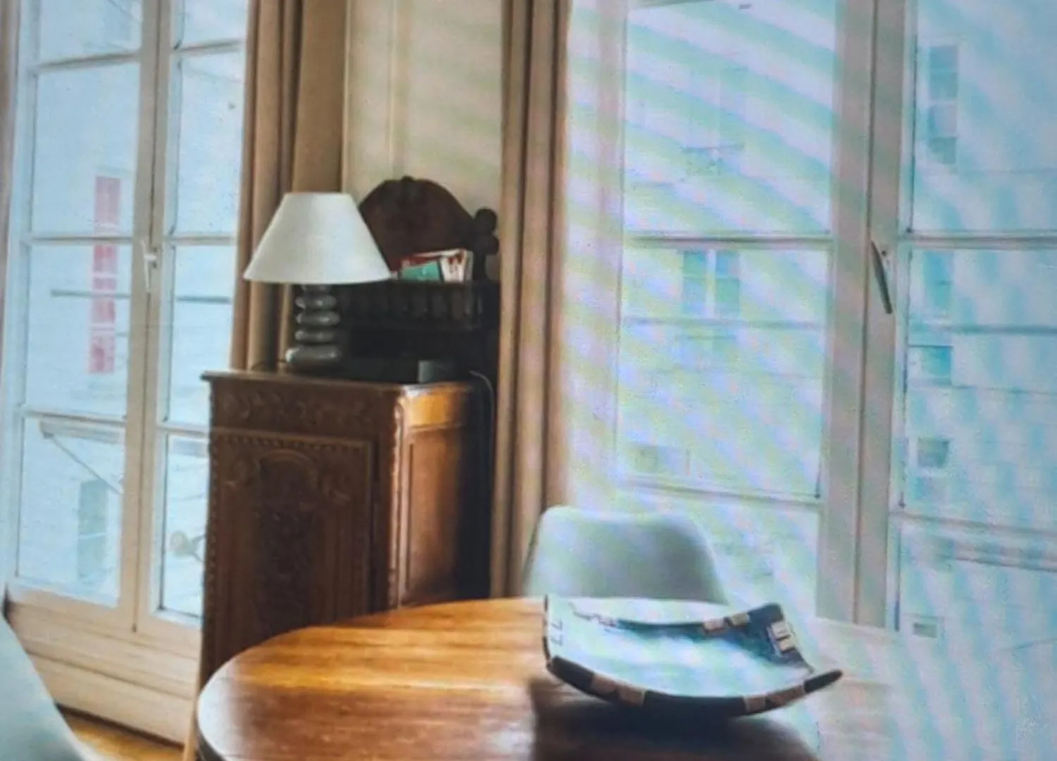 1 Minute Gare Montparnasse , Center, Awsome Place, Close To Eiffel Tour And Louvre Meusm , Front Metro Appartement *