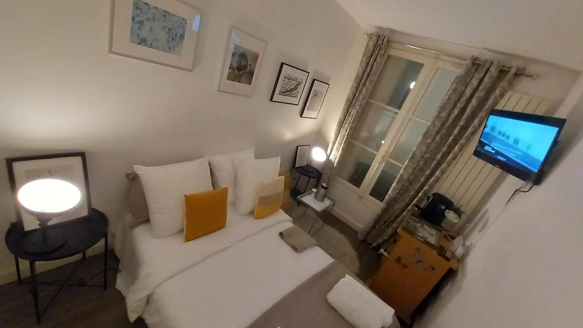 Appartement 1 Minute Gare Montparnasse , Center, Awsome Place, Close To Eiffel Tour And Louvre Meusm , Front Metro Paris