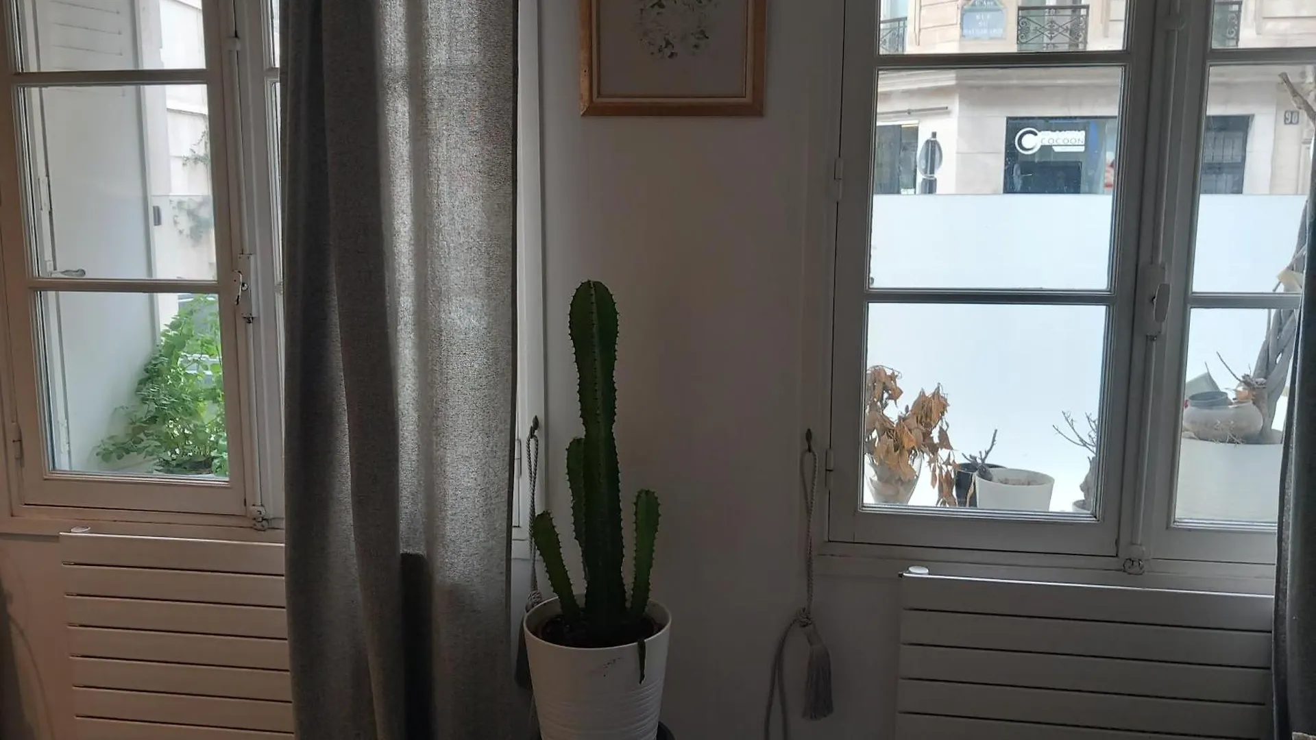 Appartement 1 Minute Gare Montparnasse , Center, Awsome Place, Close To Eiffel Tour And Louvre Meusm , Front Metro